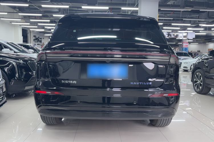 Used Lincoln Nautilus 2025 2.0T All-Wheel-Drive Luxury Hybrid Edition Exterior 4