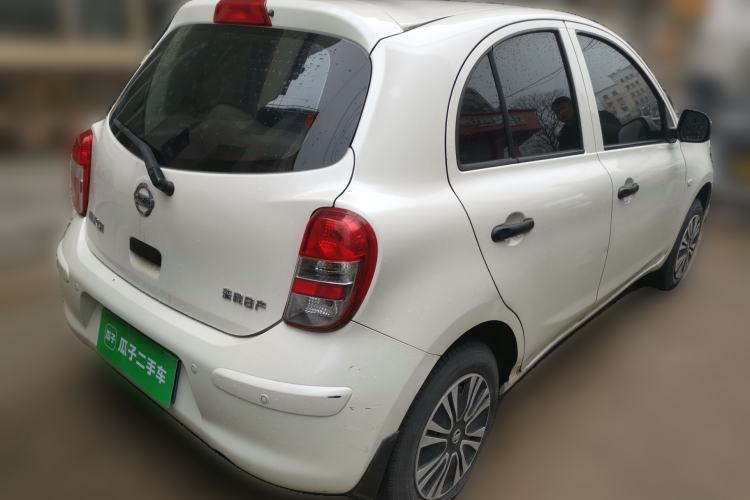 Used Nissan March 2015 1.5L Automatic E-Xuan Edition
