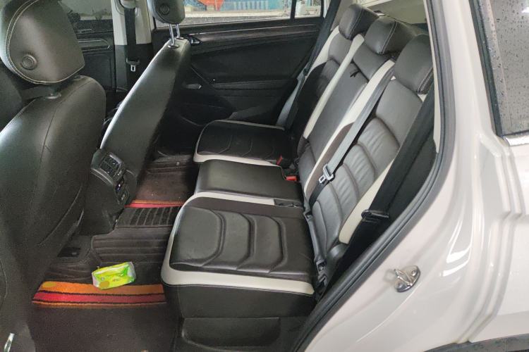 Used Volkswagen Tiguan L 2017 330TSI Automatic Two-Wheel Drive Luxury Edition