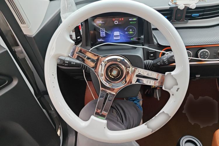 Used Wuling Hongguang MINIEV 2020 Enjoyment Model Lithium Iron Phosphate Steering Wheel