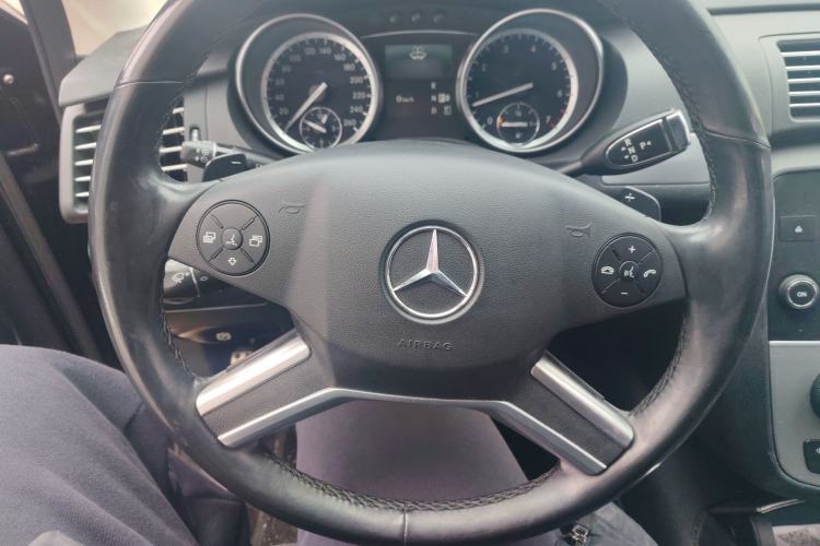 Used Mercedes-Benz R-Class 2014 R 320 4MATIC Business Model