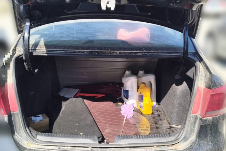 Used Volkswagen Santana 2015 1.6L Automatic Comfort Edition Trunk