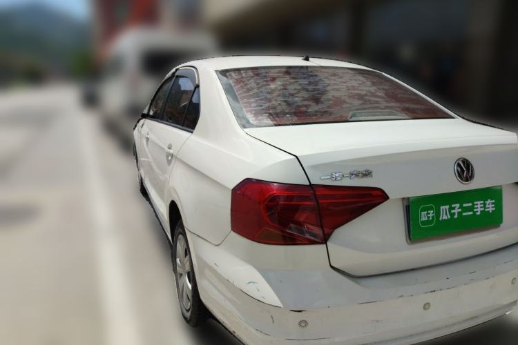 Used Volkswagen Jetta 2017 1.4L Manual Fashion Edition
