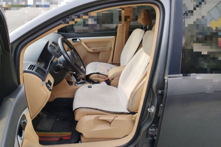 Used Volkswagen Touran 2011 1.4T DSG Zhiya Edition 5 Seats Left Front Seat