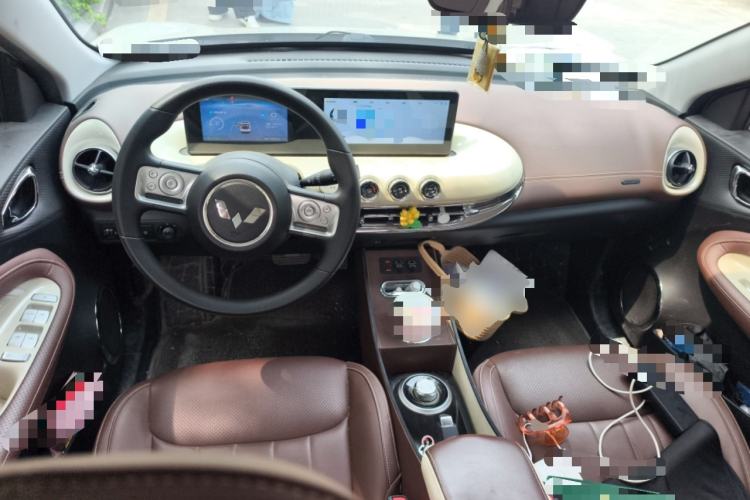 Used Wuling Bingo 2023 203km Comfort Edition Center Console