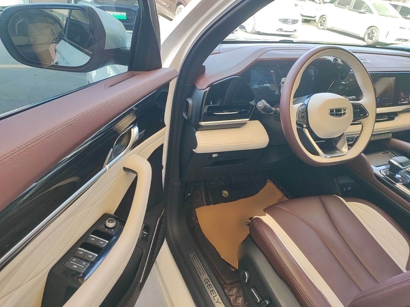 Geely Auto Monjaro L 2021 2.0TD DCT EVO Two-Wheel Drive Smart Luxury Version — снимка 18