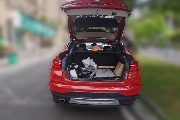 Used BMW X4 2014 xDrive20i X Design Package Trunk