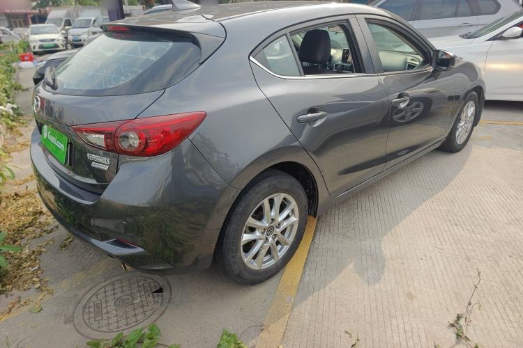 Used Mazda 3 Axela 2017 Hatchback 1.5L Automatic Comfort Model Emission Standard China V