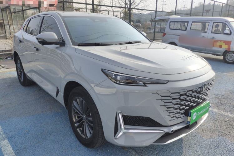 Used Changan UNI-K 2024 2.0T Two-Wheel Drive YueShang Trim