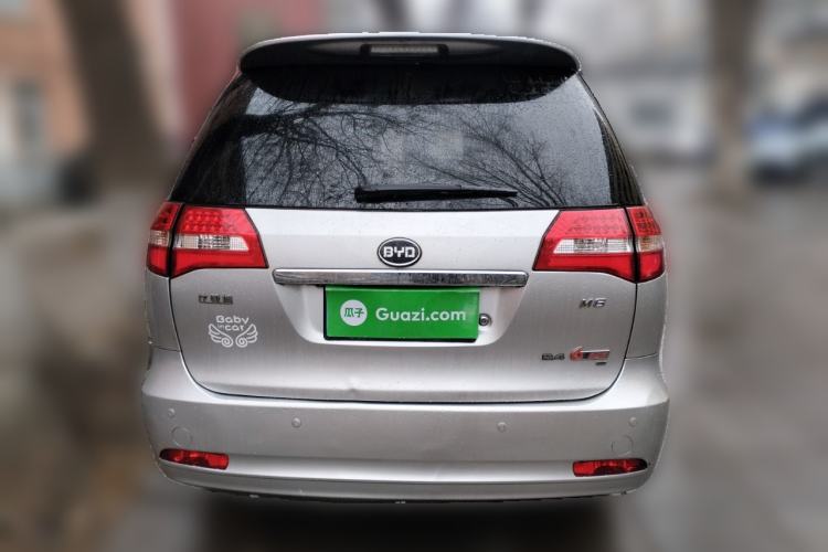 Used BYD M6 2015 2.4L Automatic Luxury Model