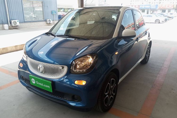 Used smart forfour 2016 0.9T 66 kW Pioneer Edition