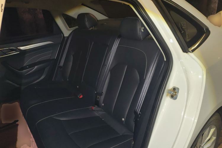 Used Roewe i6 2017 20T Automatic Internet Smart Edition