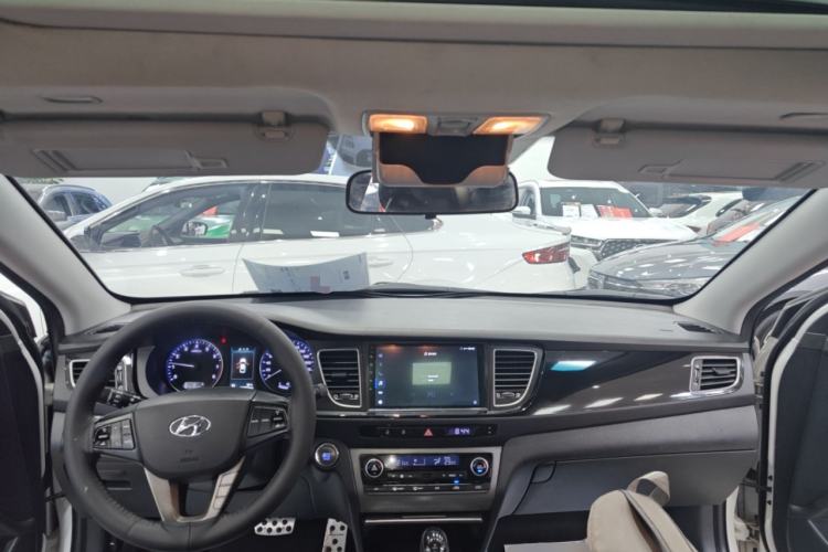 Used Hyundai Mistra 2014 1.8L Automatic Deluxe DLX Model
