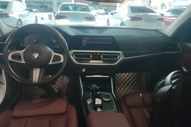 Used BMW 3 Series 2022 325i M Sport Package Center Console