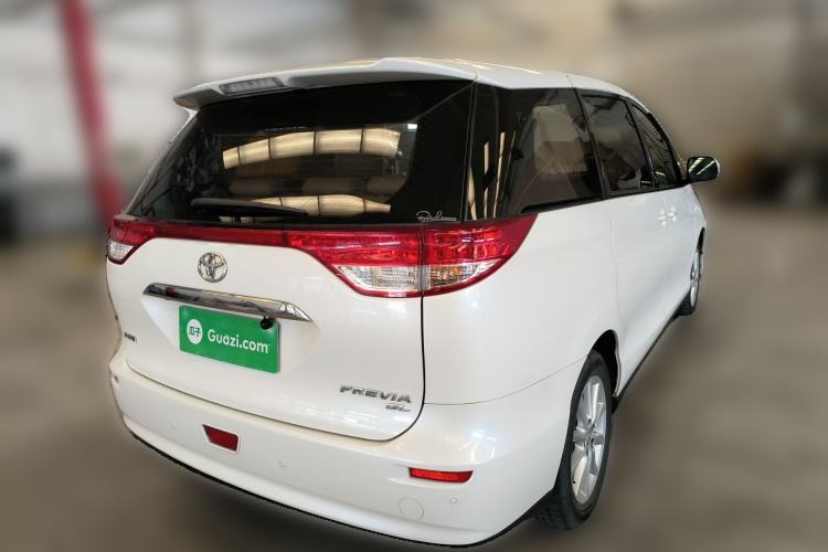 Used Toyota Previa 