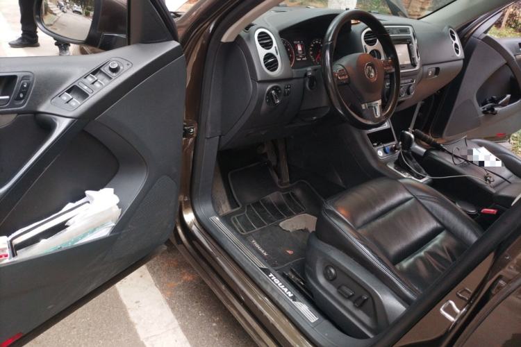 Used Volkswagen Tiguan L 2015 1.8TSI Automatic Two-Wheel Drive Luxury Model
