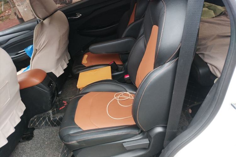 Used Wuling Hongguang S3 2019 1.5L Manual Comfort Model China VI Standard