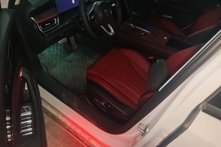 Used Hongqi H6 2024 2.0T ZhiMei Edition