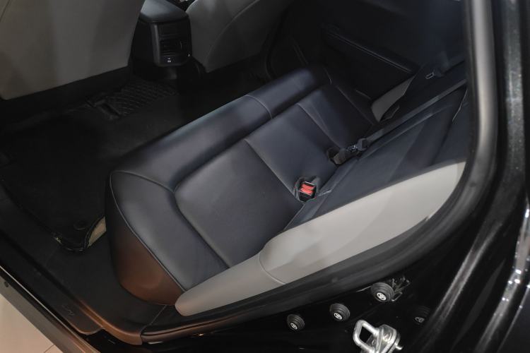 Used Toyota bZ3 2023 517 km Elite PRO Left Rear Seat