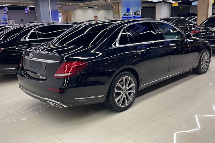 Used Mercedes-Benz E-Class 2019 Restyled E 300 L Luxury Edition Exterior 4