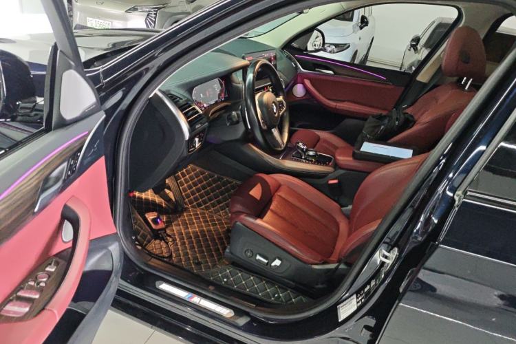 Used BMW X3 2022 Facelift xDrive30i Luxury Edition M Night Edition Package Driver Seat