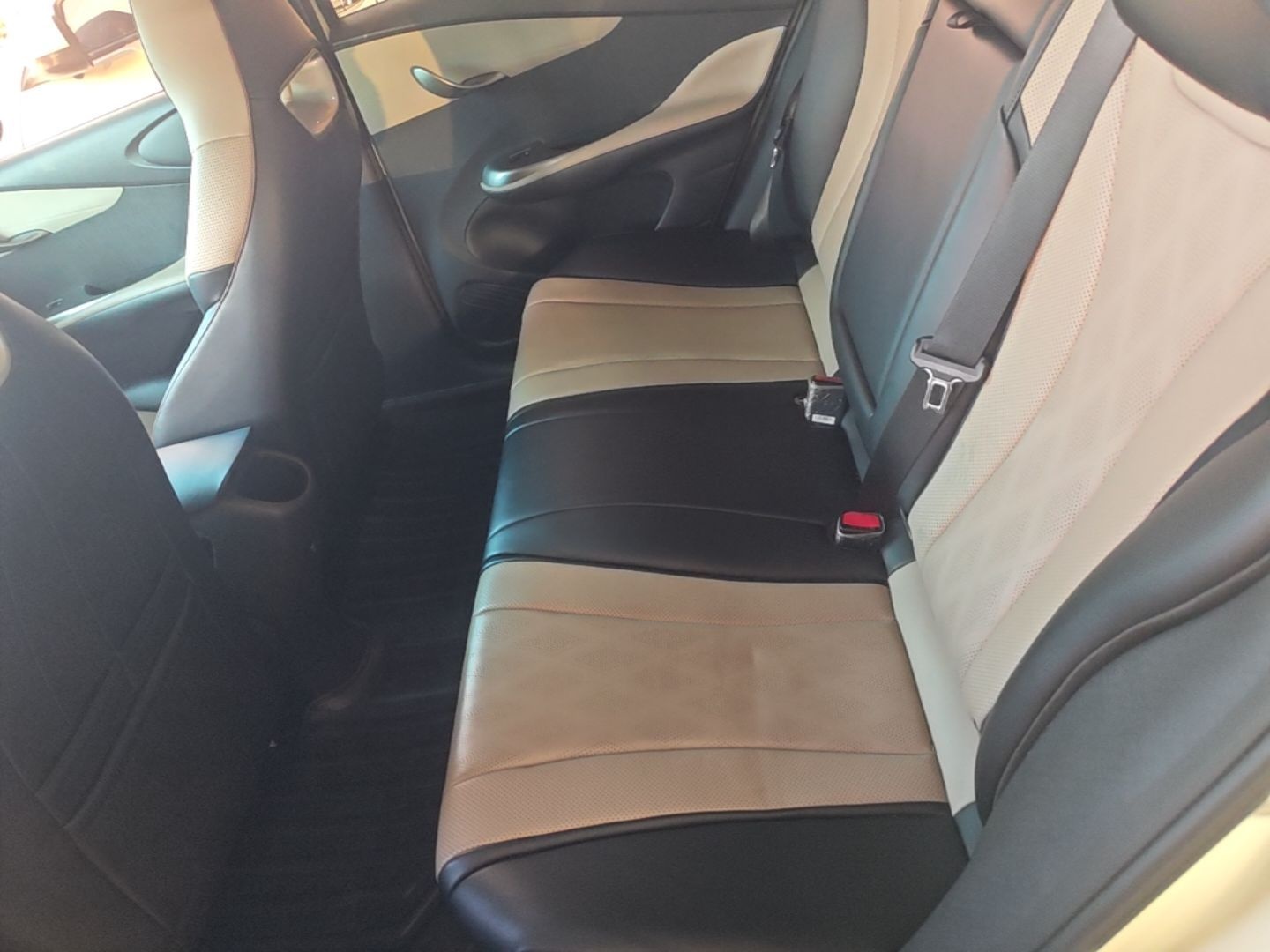 BYD Dolphin 2023 420 km Fashion Edition — снимка 20