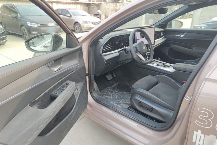 Used Volkswagen Passat 2025 Pro 380TSI Starry Dragon Luxury Edition
