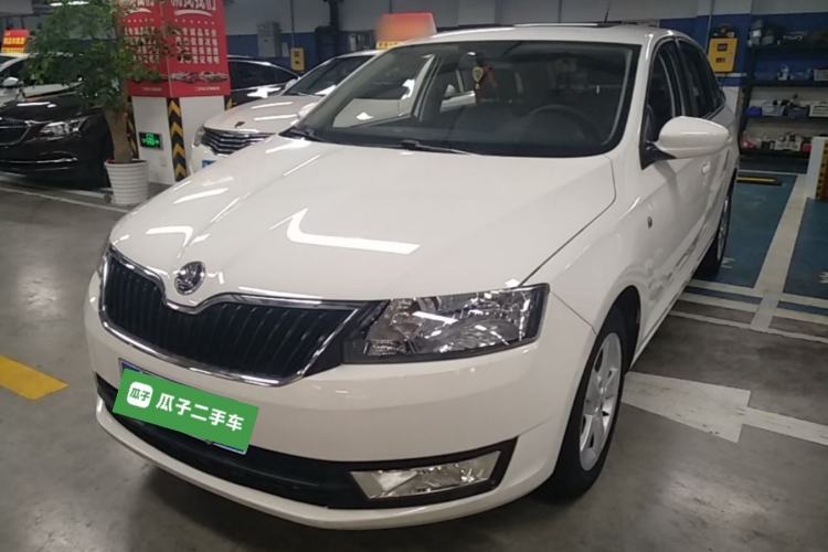 Used Skoda Rapid Spaceback 2014 1.6L Manual Enjoyment Edition