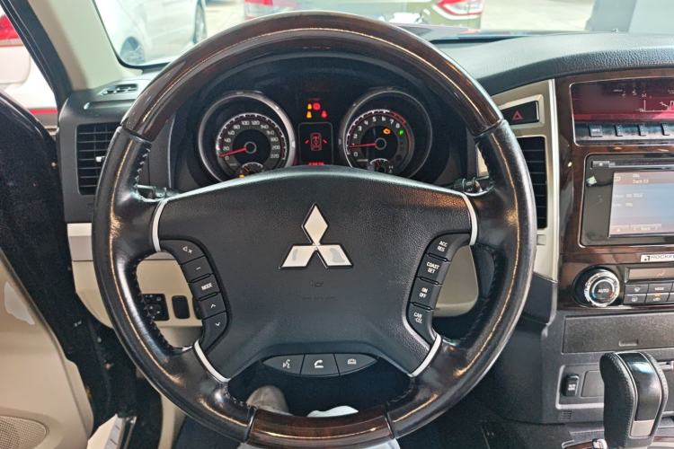 Used Mitsubishi Pajero (Parallel Import) 2019 V97 3.8L 5-Door GLS Middle East Edition