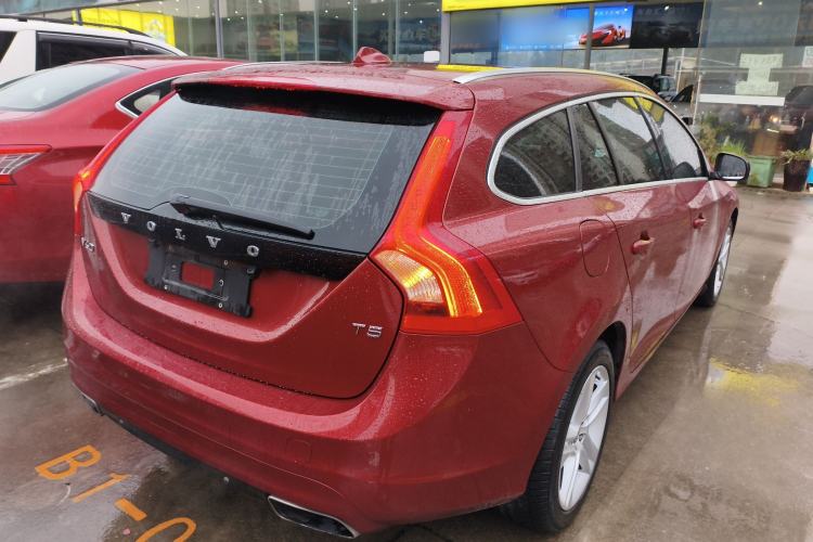 Used Volvo V60 2014 T5 Zhiya Edition