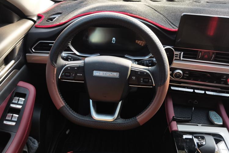 Used JETOUR X70 PRO 2024 1.5T DCT Peanut Edition 5 Seats
