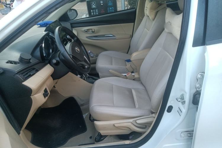 Used Toyota YARiS L Zhi Xuan 2015 1.5E Automatic Charm Edition