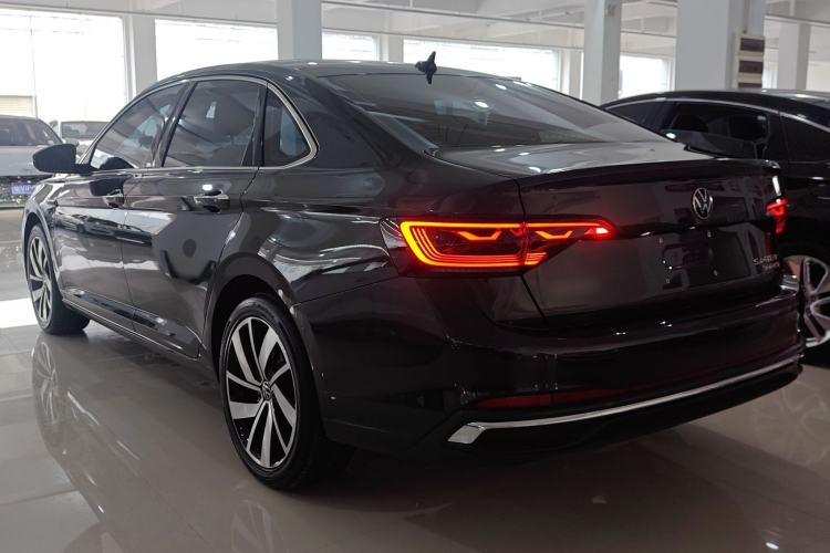 Used Volkswagen Sagitar 2025 Revised 300TSI DSG Excellence Edition