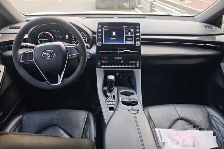 Used Toyota Avalon 2019 Dual-Engine 2.5L XLE Prestige Version China VI Standard