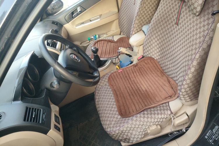 Used Brilliance H330 2013 1.5L Manual Luxury Model Left Front Seat