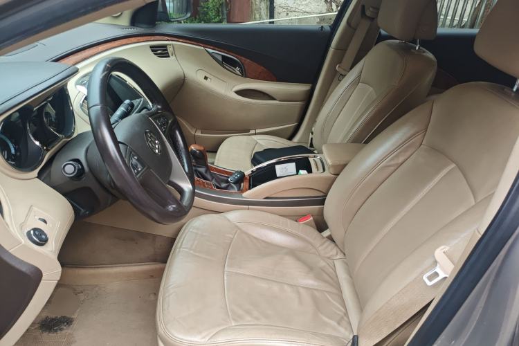 Used Buick LaCrosse 2011 2.4L SIDI Haoya Edition Left Front Seat