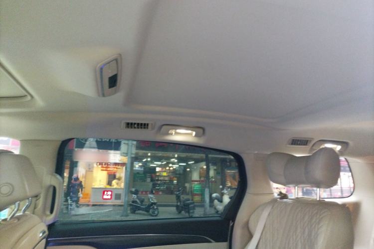 Used Buick GL8 2023 ES Lu Zun Deluxe Model Headliner