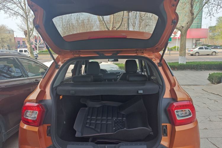 Used Brilliance V3 2016 1.5L Automatic Comfort Model Trunk