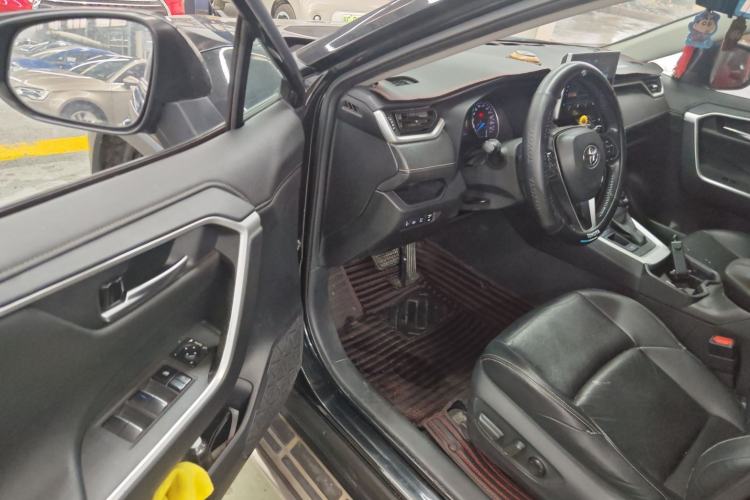 Used Toyota Wildlander 2021 Dual-Engine 2.5L E-CVT Two-Wheel Drive Luxury Edition