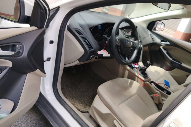 Used Ford Focus 2017 Sedan 1.6L Manual Comfort Plus SmartDrive Edition
