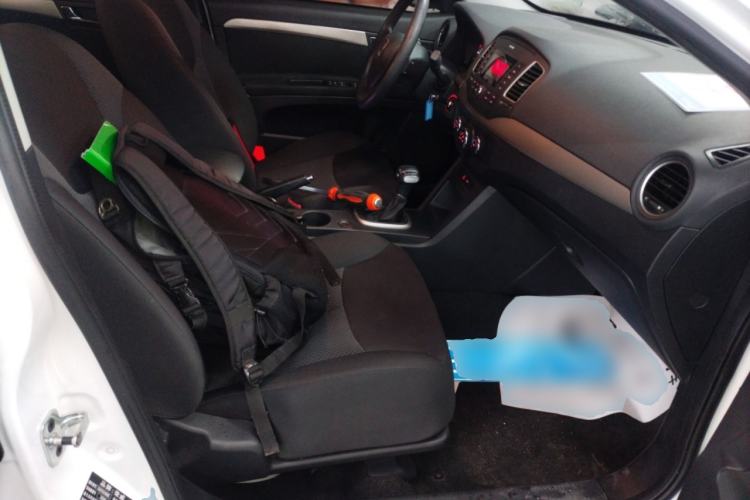 Used Roewe 350 2015 1.5L Automatic Luxury Sunroof Edition
