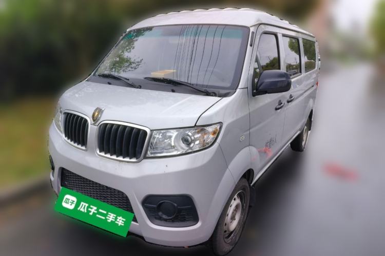Used Jinbei Hiace X30 2023 1.5L Super-Comfortable Passenger Van 5/6/7-Seater Non-Air-Conditioned Version Model SWC15M