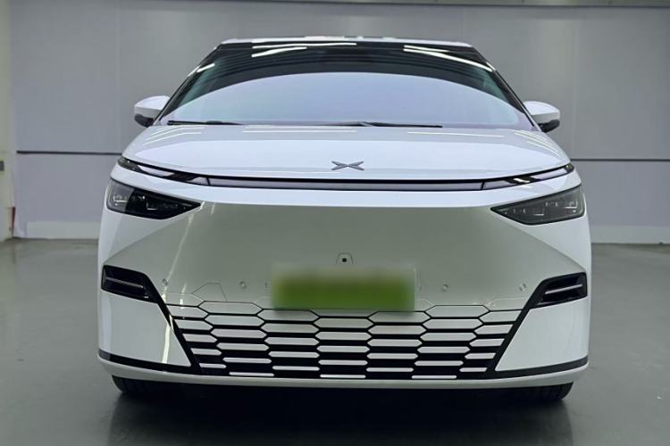 Used XPeng X9 2025 740 Ultra-Long Range Max
