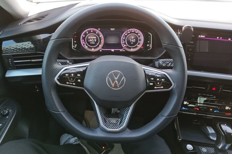 Used Volkswagen Passat 2022 330TSI Starry Luxury Edition
