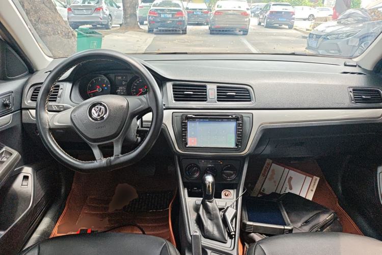 Used Volkswagen Lavida 2015 1.6L Automatic Fashion Edition