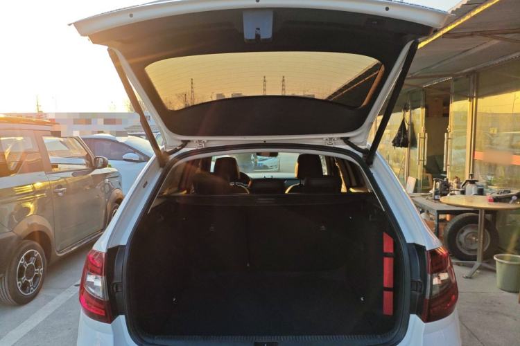 Used Skoda Octavia 2019 TSI280 DSG Luxury Edition Station Wagon China VI Standard