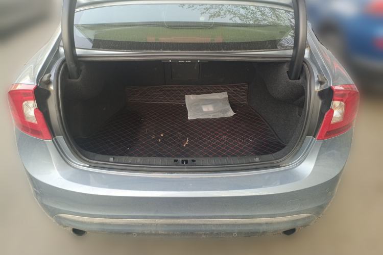 Used Volvo S60 2017 S60L T4 Smart Range Edition
