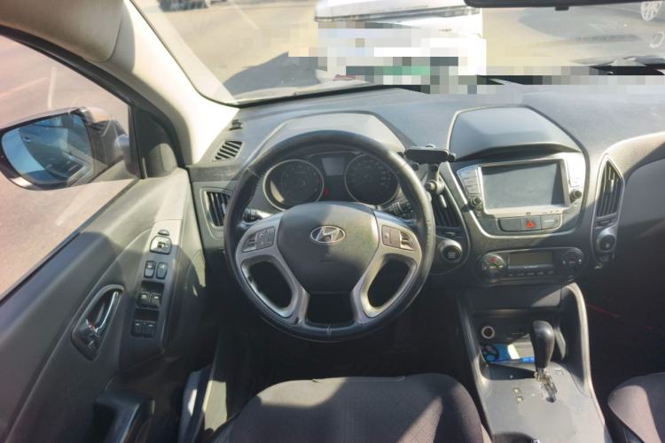 Used Hyundai ix35 2013 2.0L Automatic Two-Wheel Drive Smart GLS China IV Standard