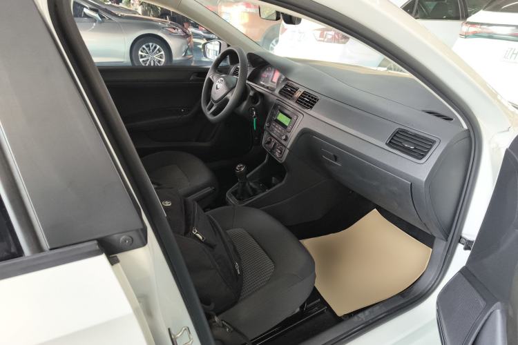 Used Volkswagen Santana 2019 1.5L Manual Fashion Edition China VI Standard
