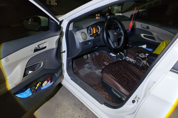 Used Chevrolet Sail 2015 Sail 3 1.5L AMT Happiness Sunroof Edition
